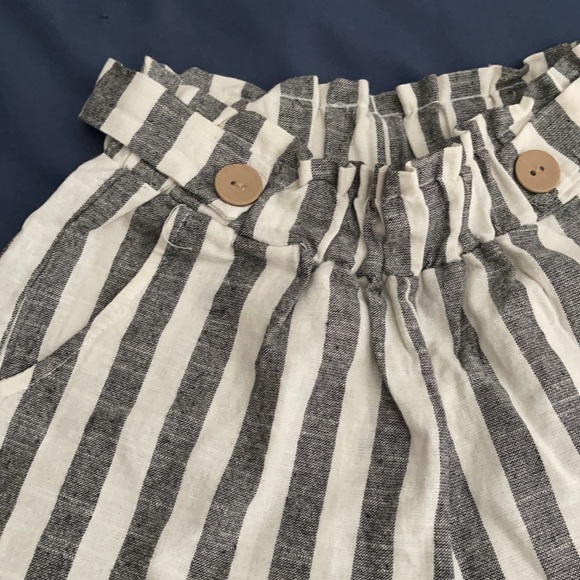 Short - Picture 2 of 2